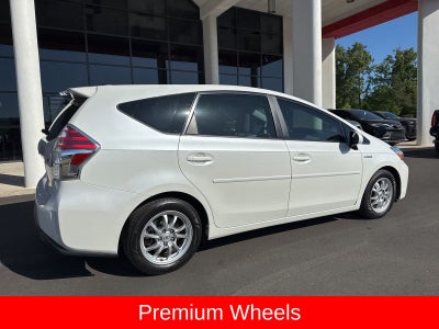 2016 Toyota Prius v Four