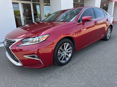 2016 Lexus ES 300h