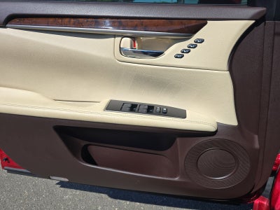 2016 Lexus ES 300h