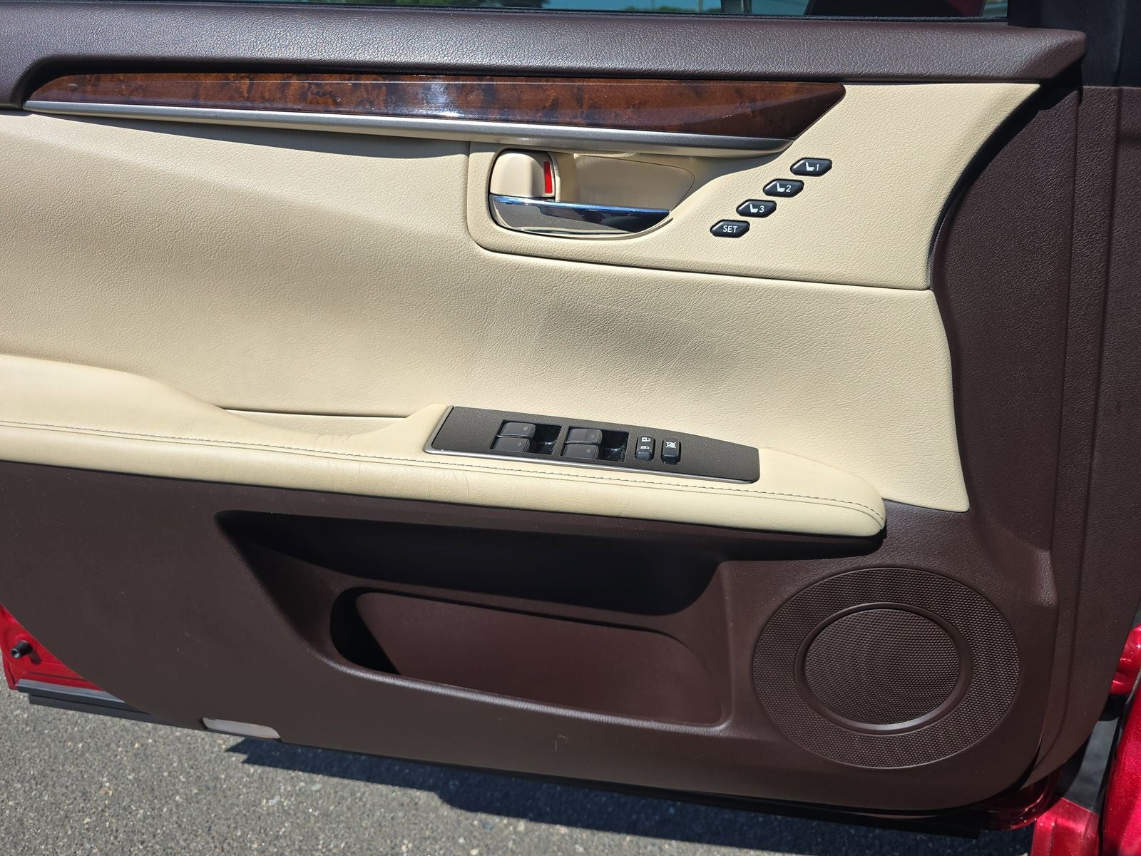 2016 Lexus ES 300h