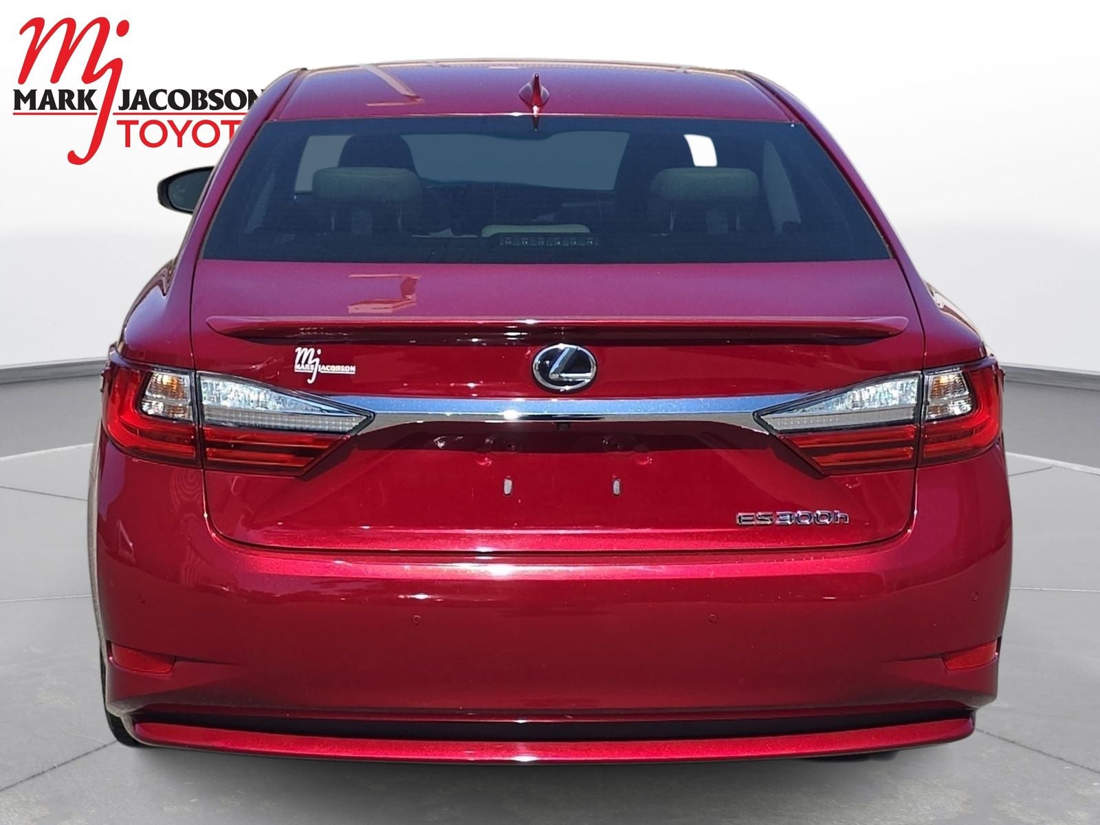 2016 Lexus ES 300h