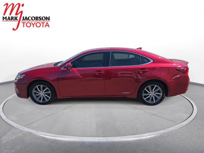2016 Lexus ES 300h