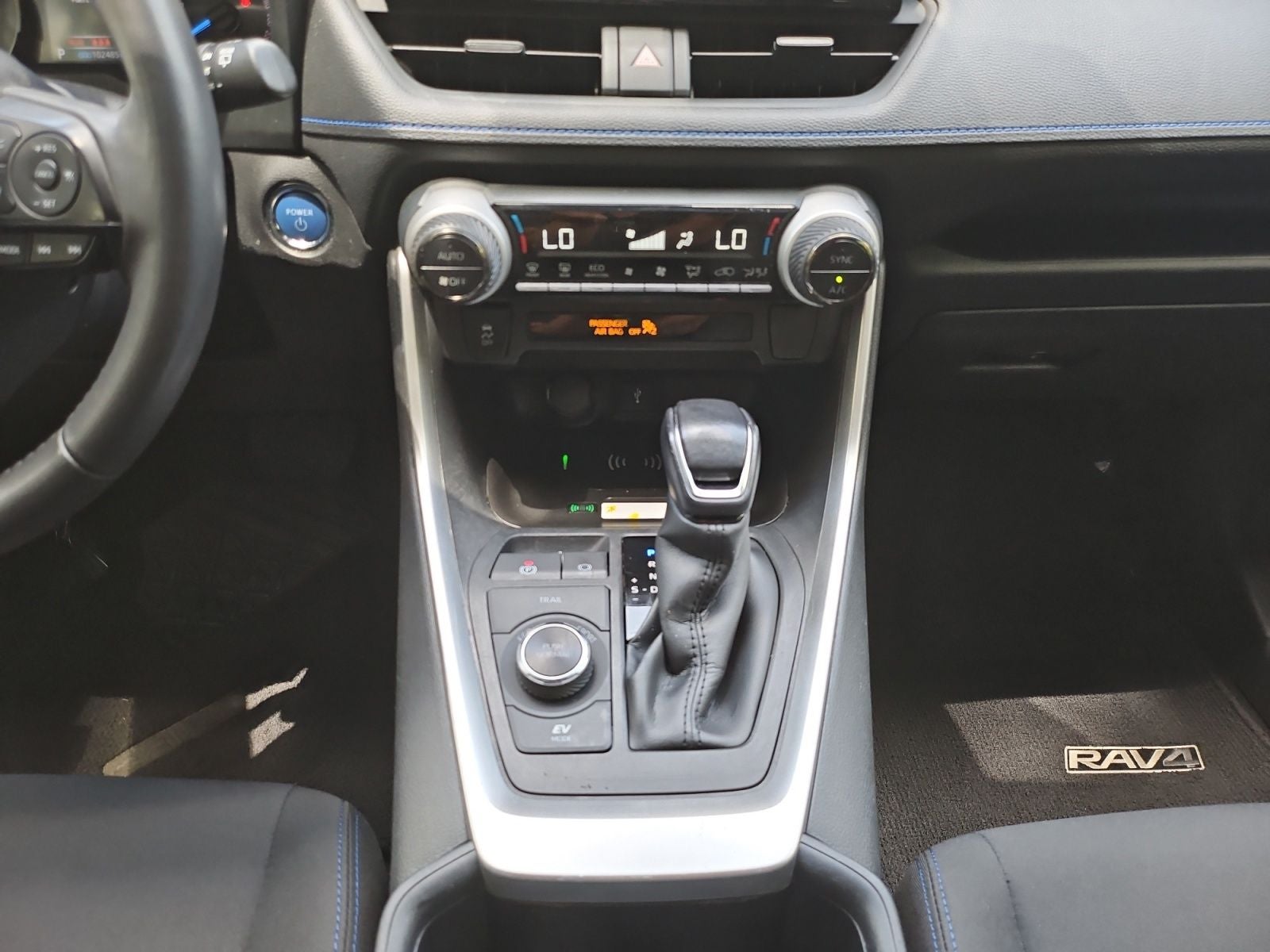 2022 Toyota RAV4 Hybrid SE