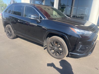 2022 Toyota RAV4 Hybrid SE