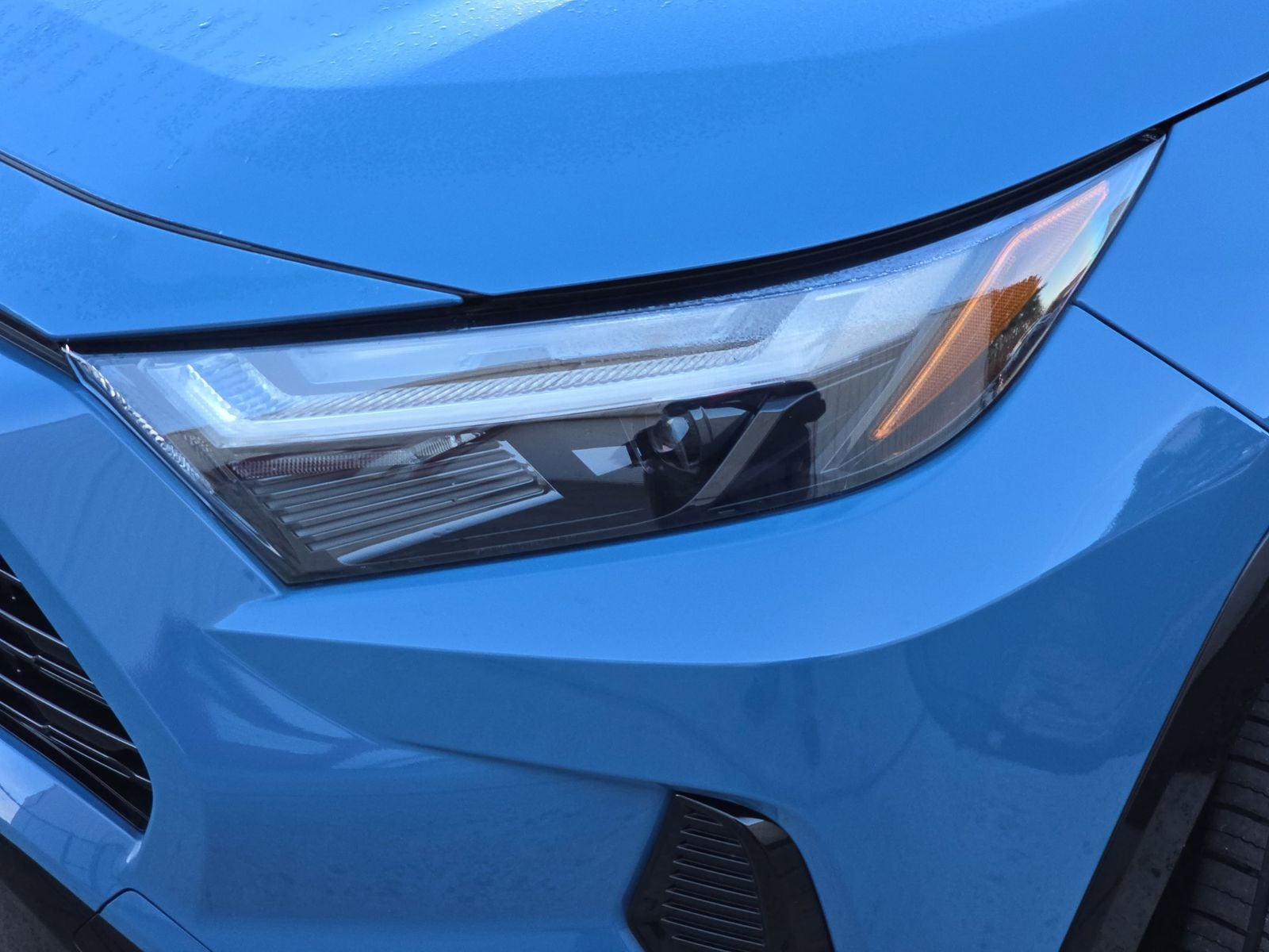 2023 Toyota RAV4 Hybrid SE