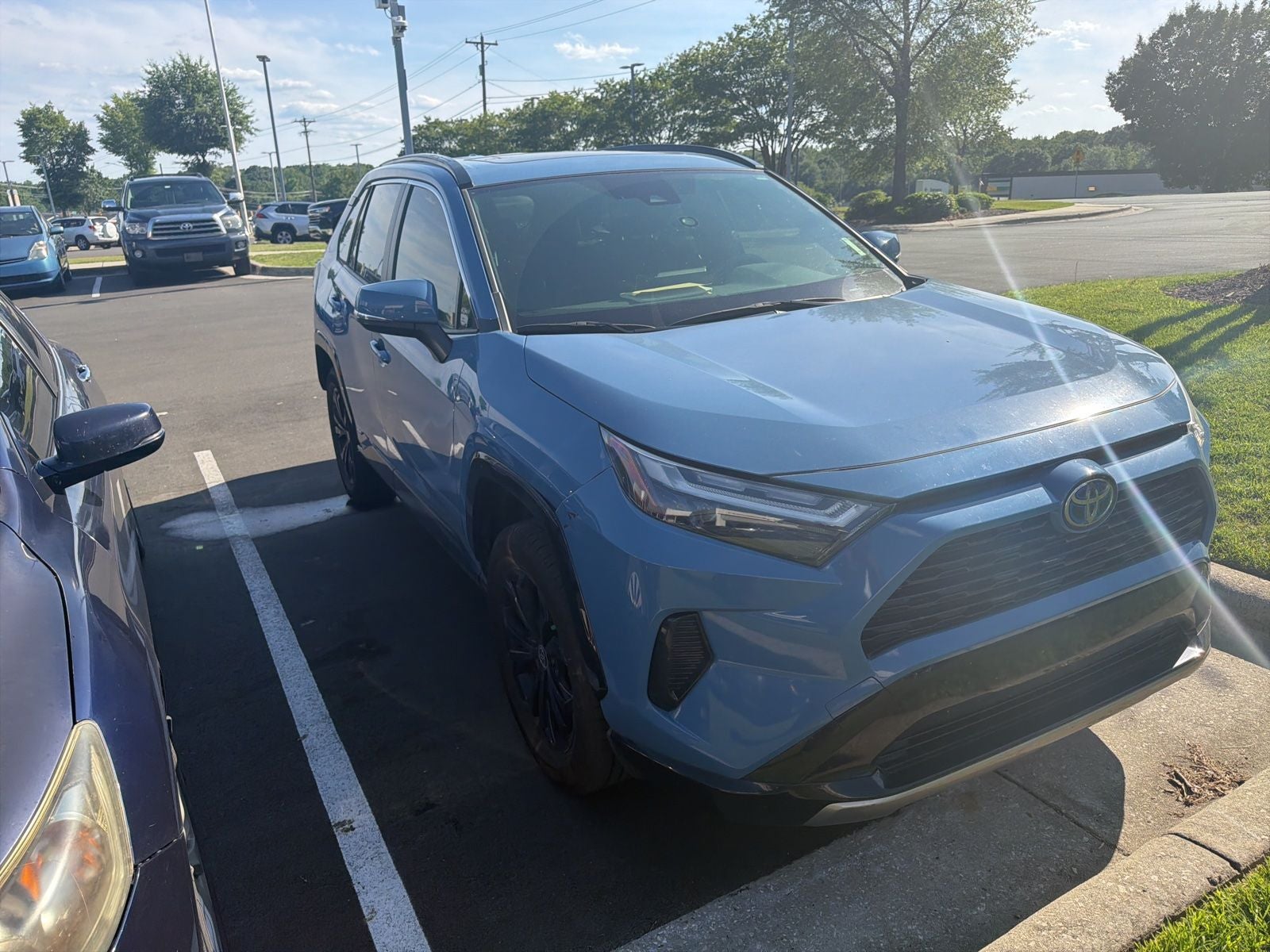 2023 Toyota RAV4 Hybrid SE