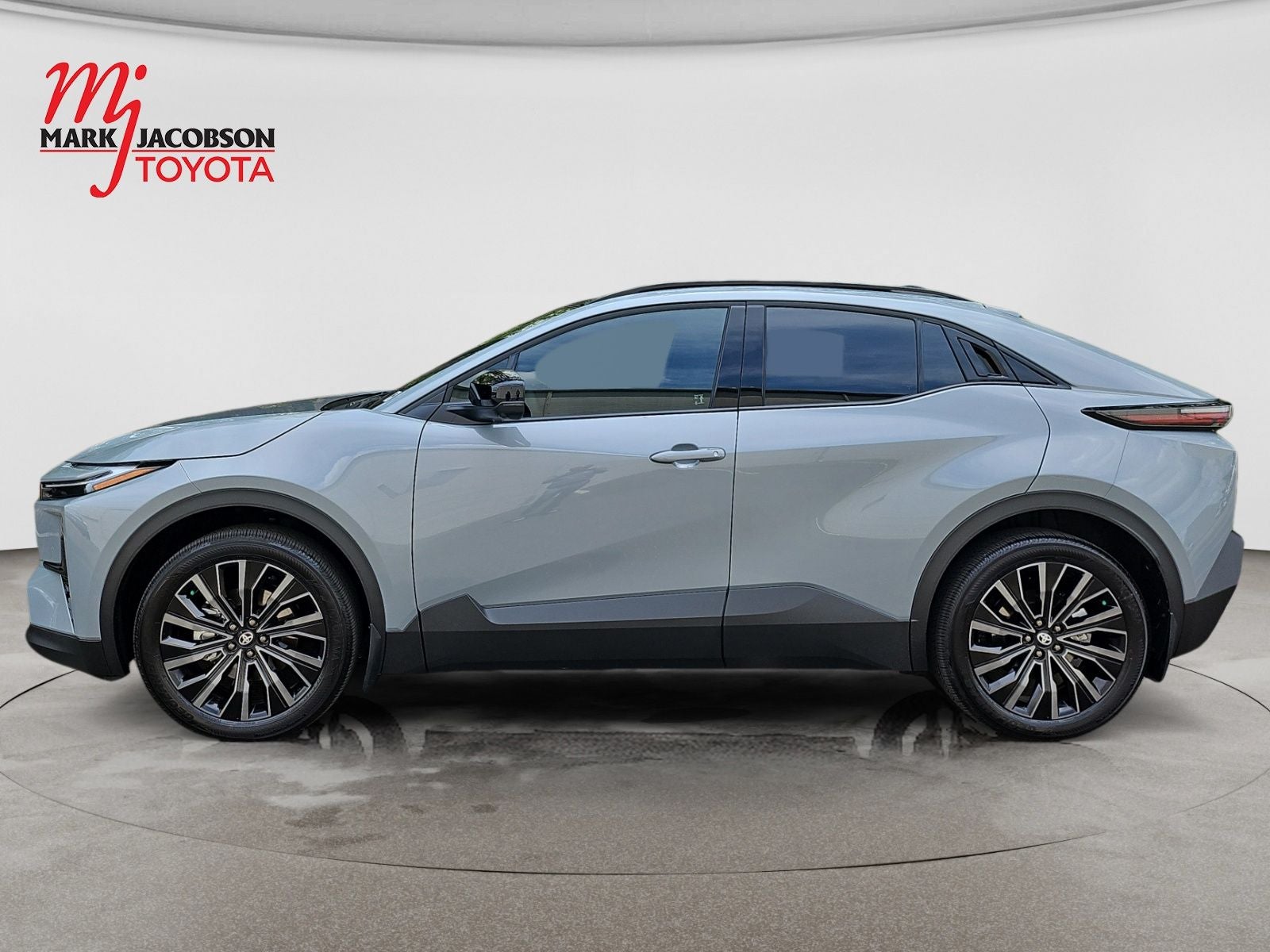 2026 Toyota C-HR XSE