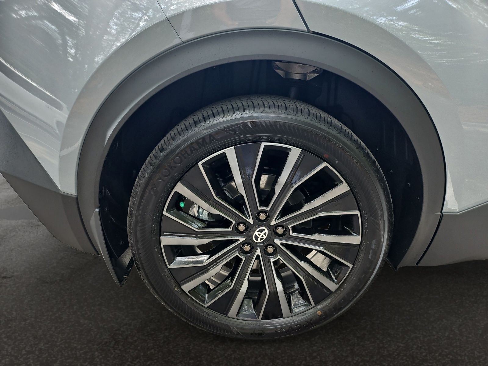 2026 Toyota C-HR XSE
