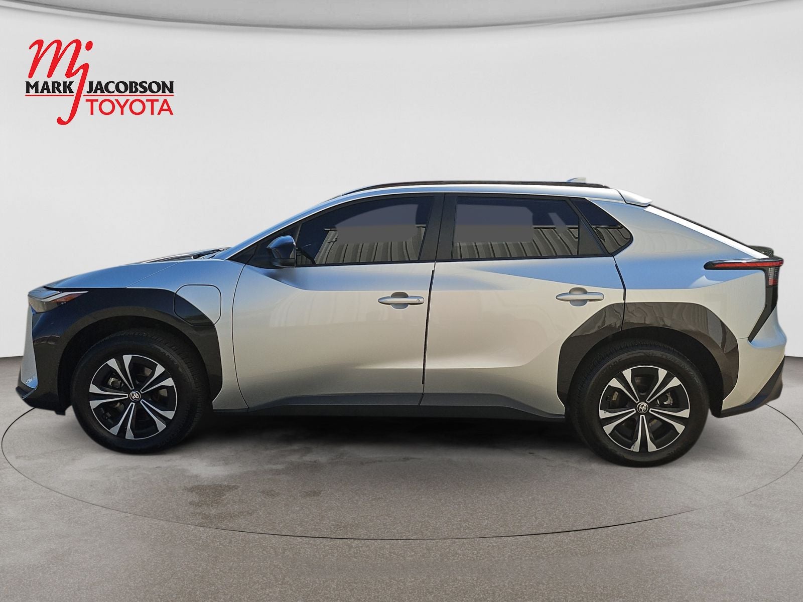2024 Toyota bZ4X XLE