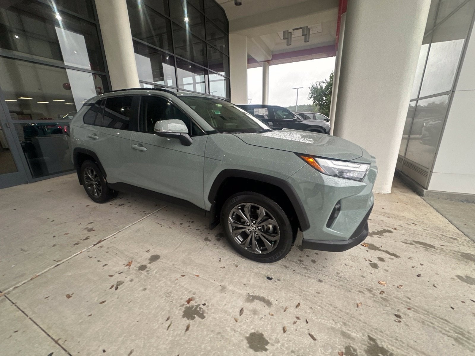 2023 Toyota RAV4 Hybrid XLE Premium