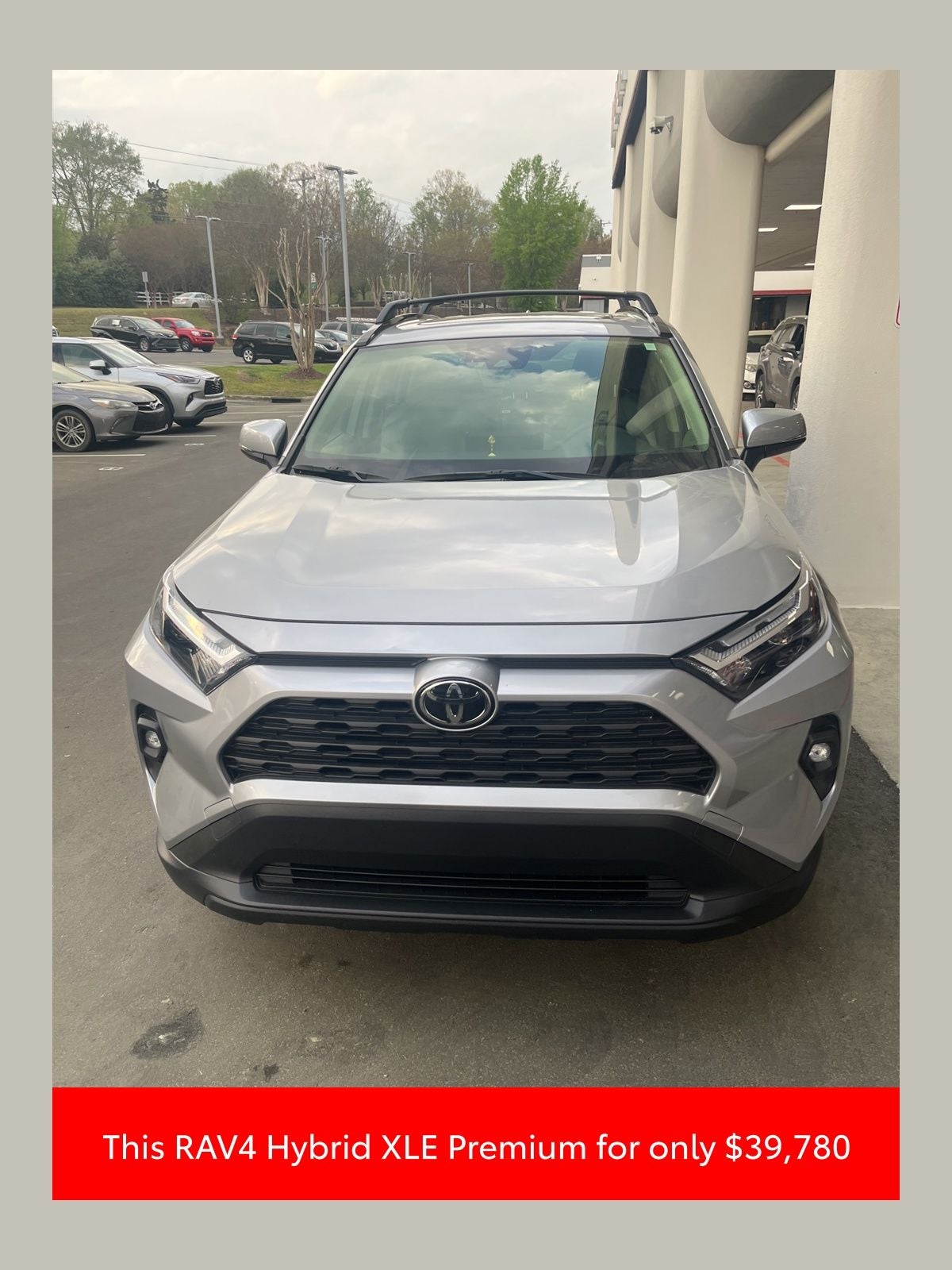 2025 Toyota RAV4 Hybrid XLE Premium