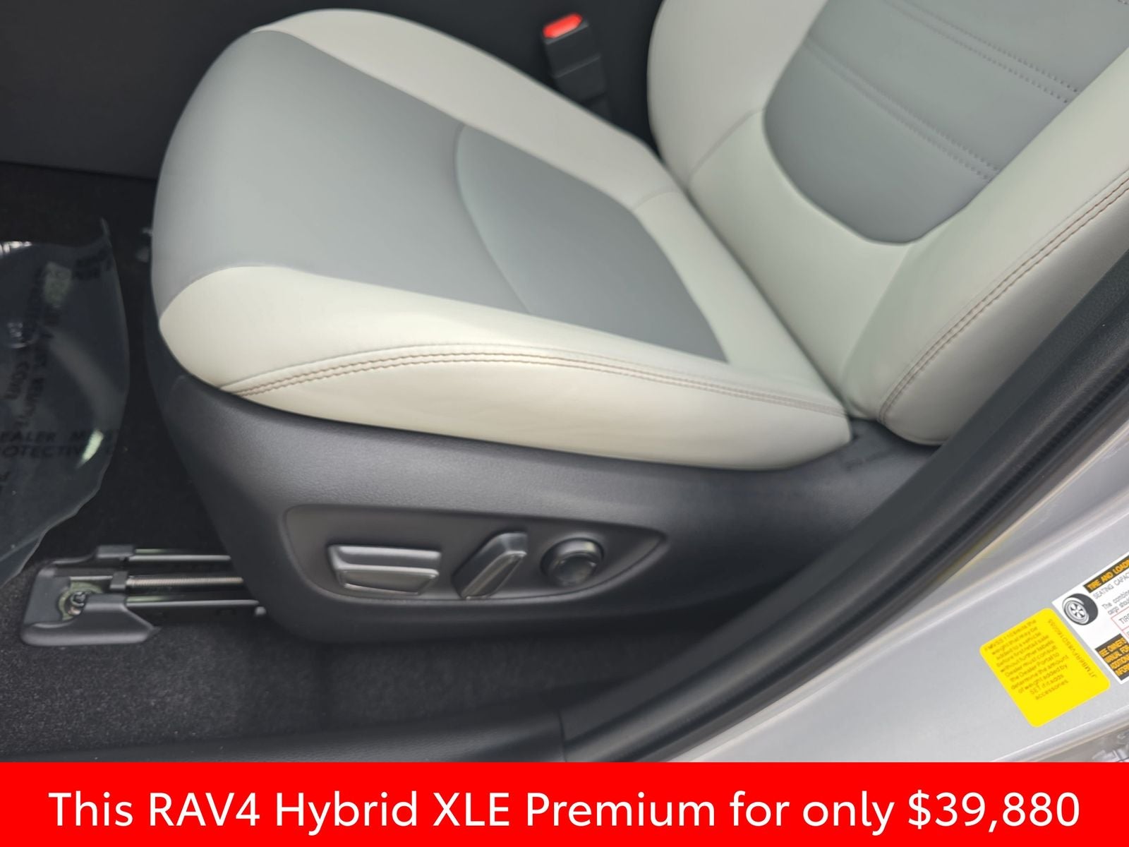 2025 Toyota RAV4 Hybrid XLE Premium