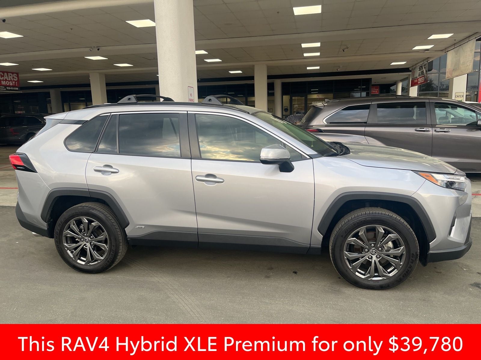 2025 Toyota RAV4 Hybrid XLE Premium
