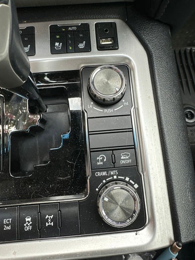 2019 Toyota Land Cruiser Base