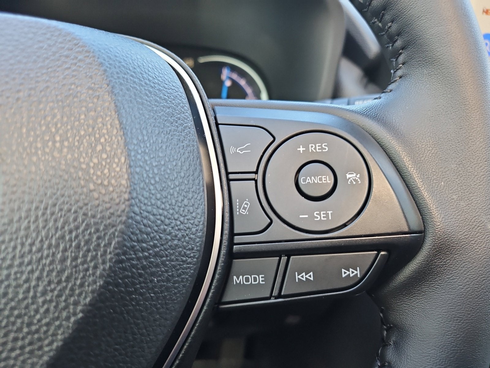 2025 Toyota RAV4 Hybrid XSE