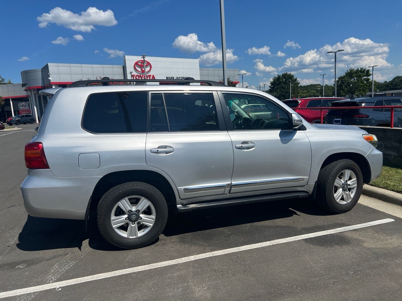 2015 Toyota Land Cruiser Base