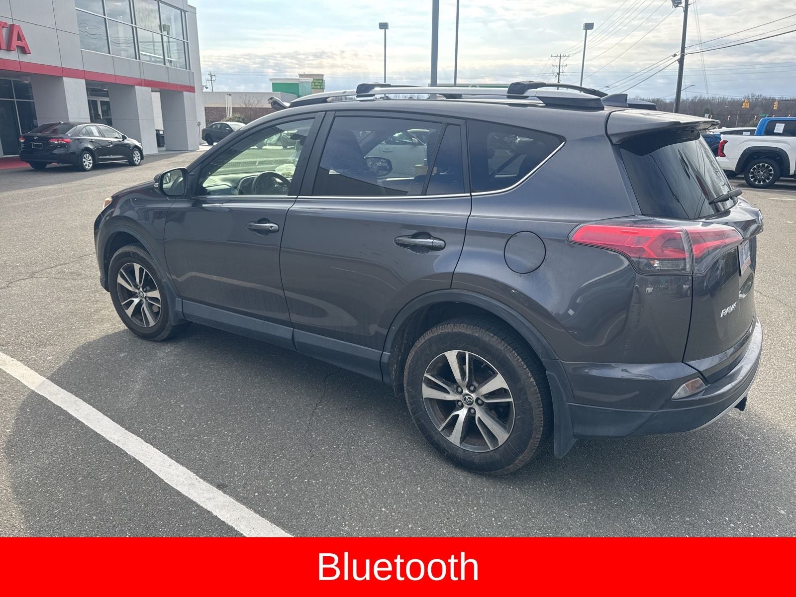 2017 Toyota RAV4 XLE