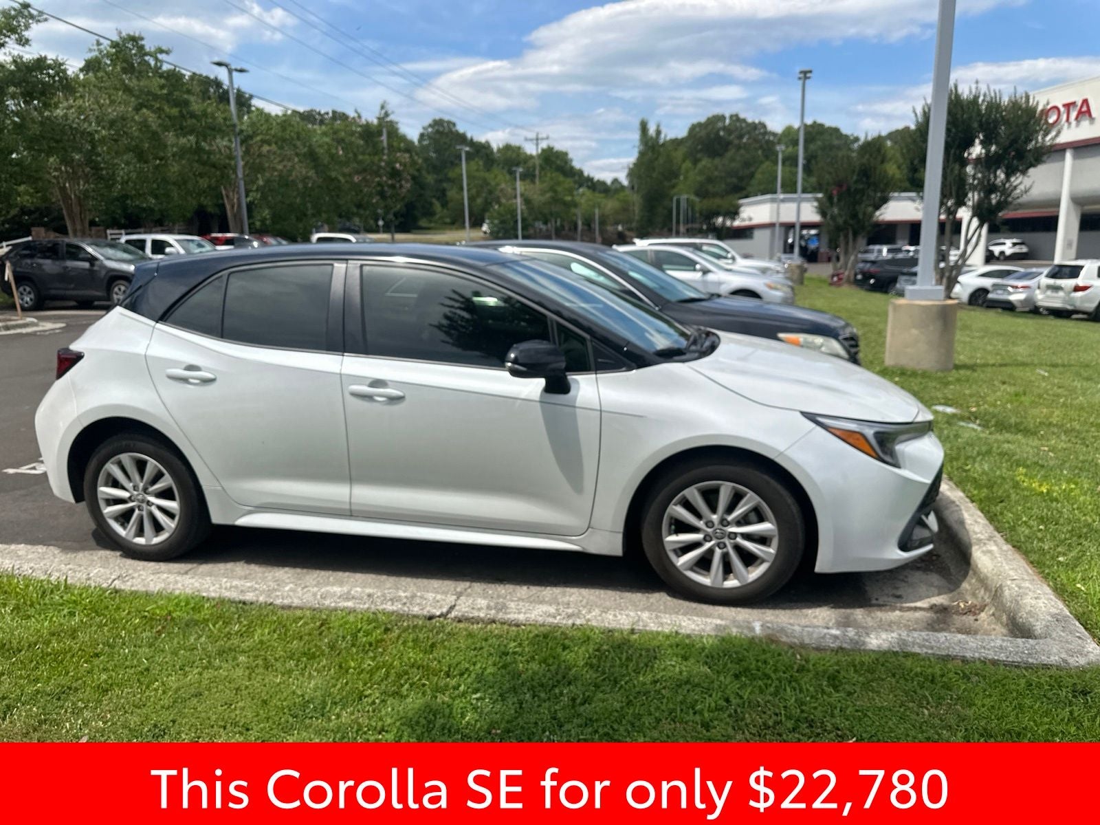 2023 Toyota Corolla Hatchback SE