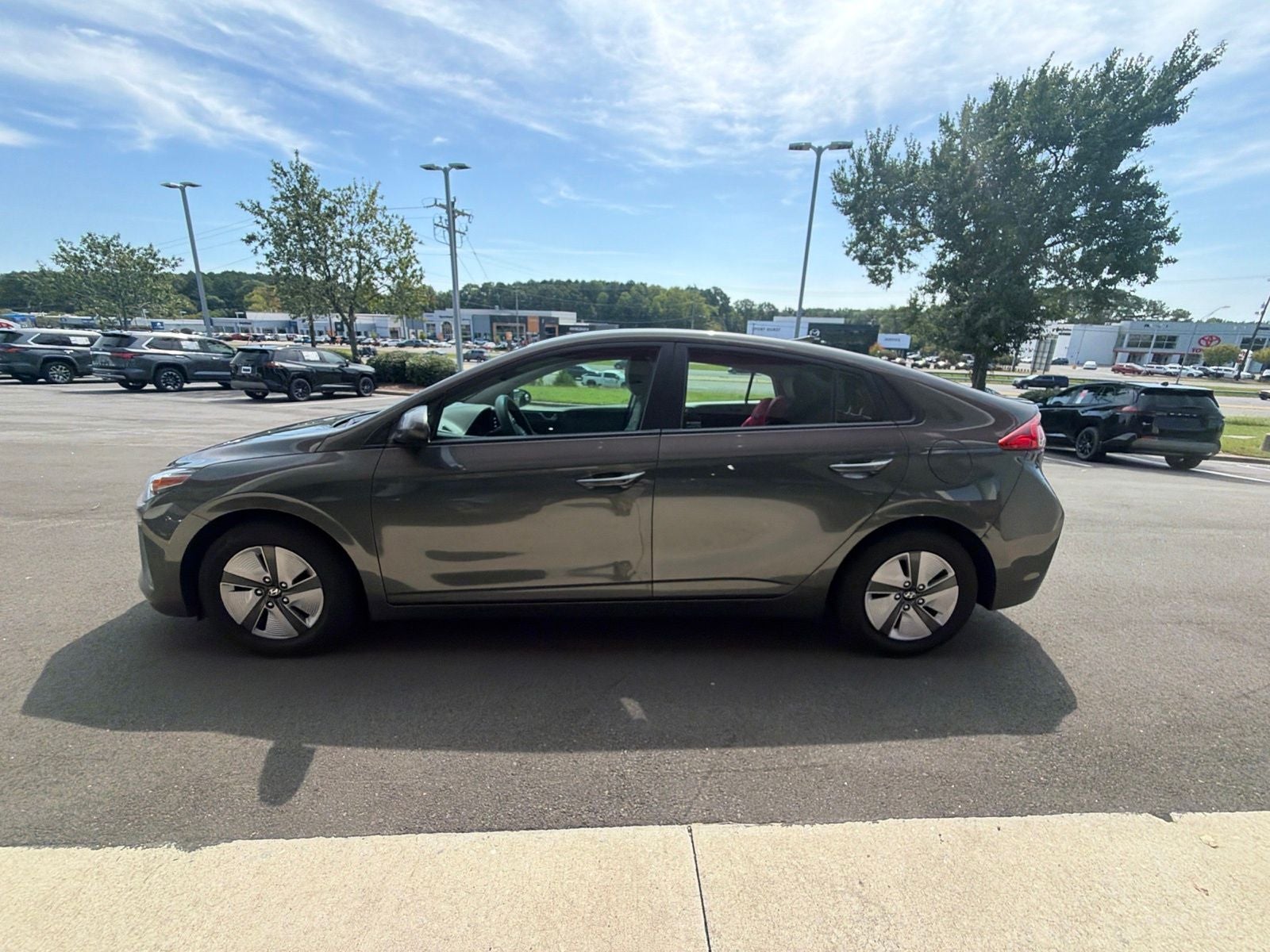 2022 Hyundai Ioniq Hybrid Blue