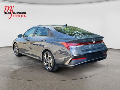 2025 Hyundai Elantra SEL Convenience