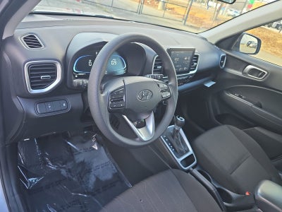 2024 Hyundai Venue SE
