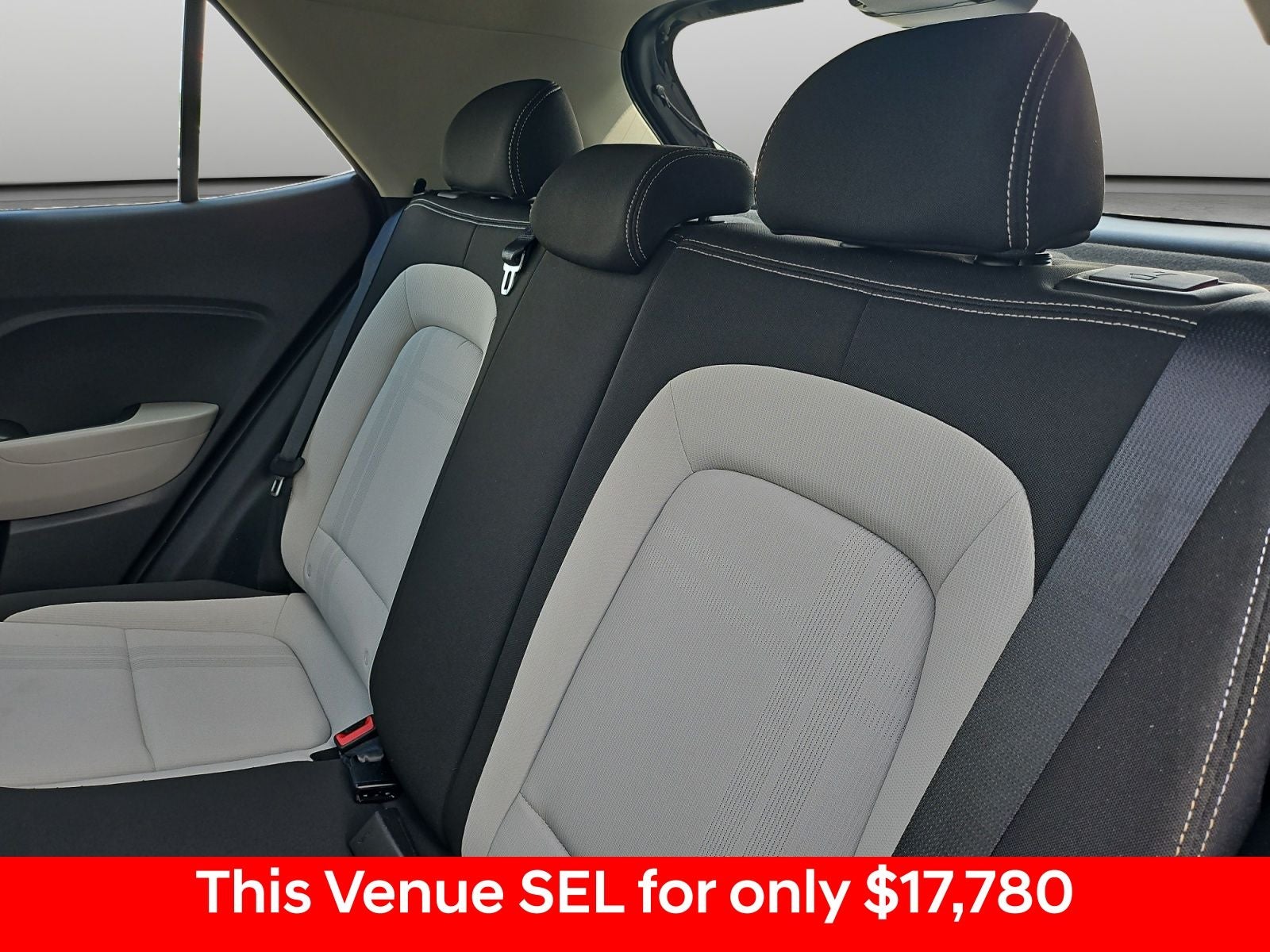 2022 Hyundai Venue SEL