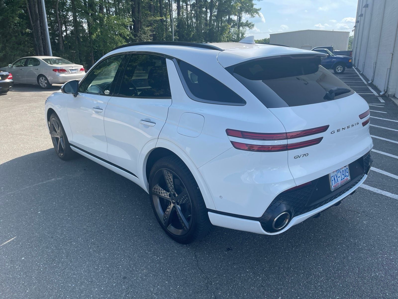 2023 Genesis GV70 2.5T