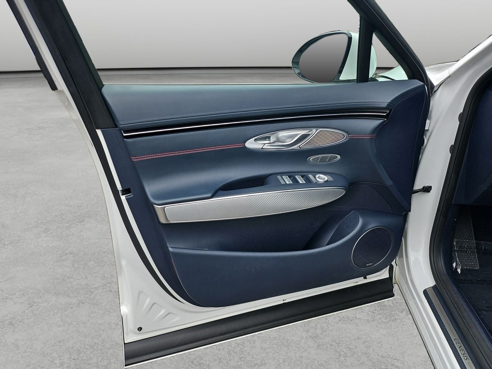 2023 Genesis GV70 2.5T