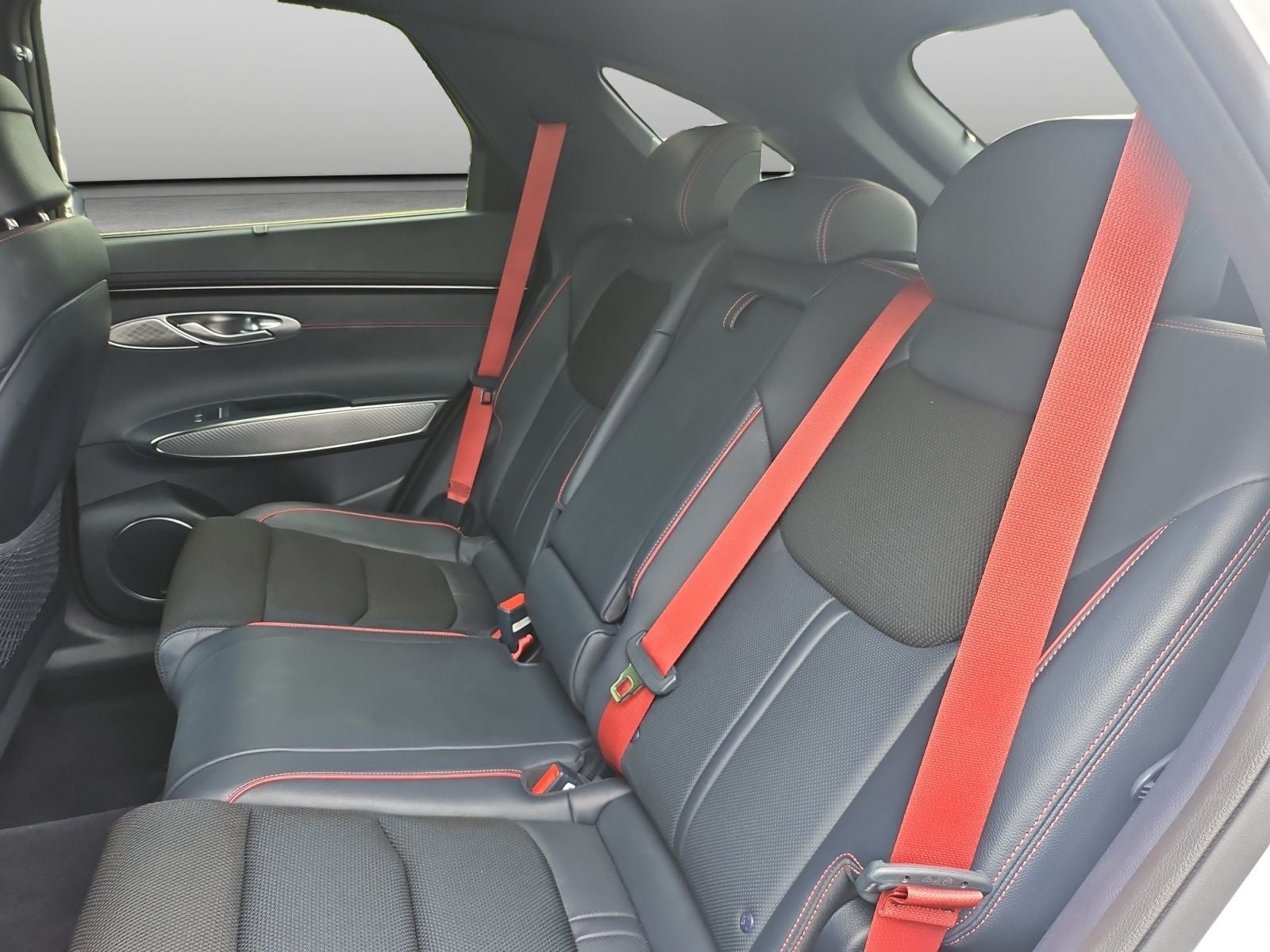 2023 Genesis GV70 2.5T