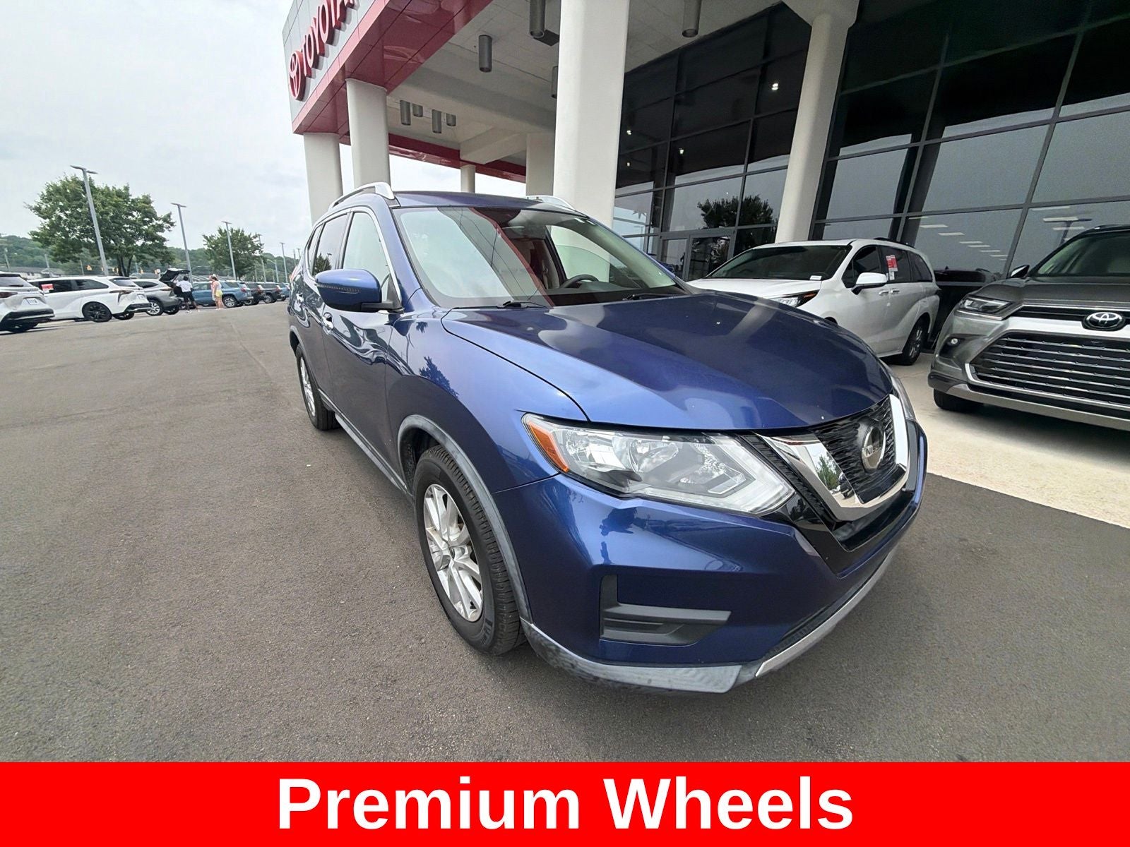 2018 Nissan Rogue SV