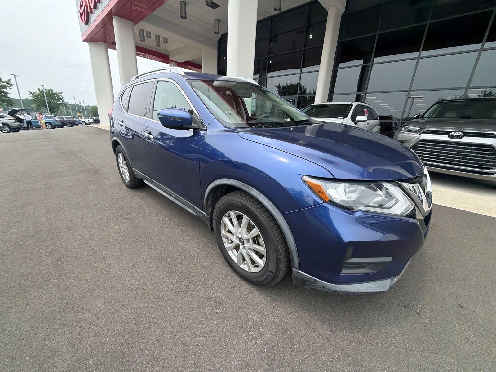 2018 Nissan Rogue SV