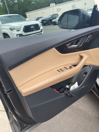 2021 Audi Q8 55 Premium Plus quattro