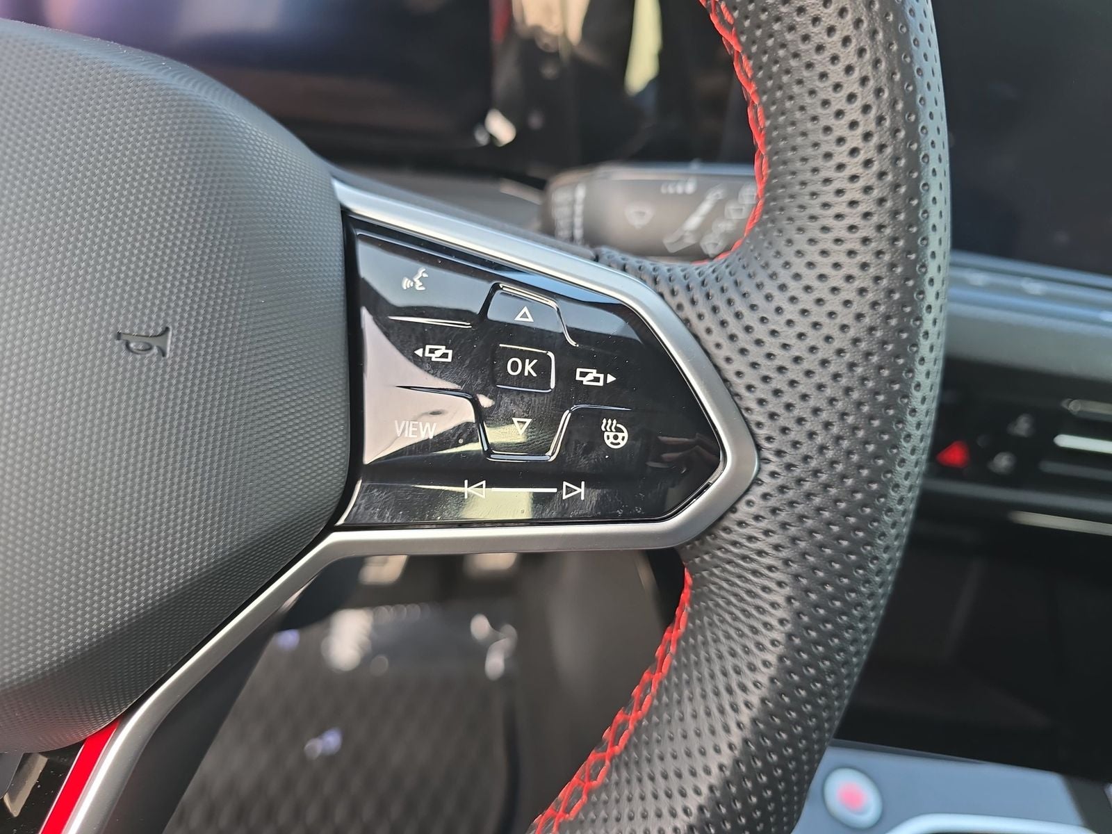 2024 Volkswagen Golf GTI Autobahn