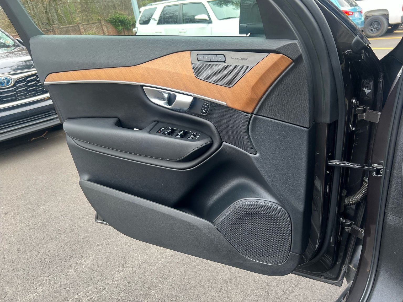 2023 Volvo XC90 B6 Plus 7-Seater