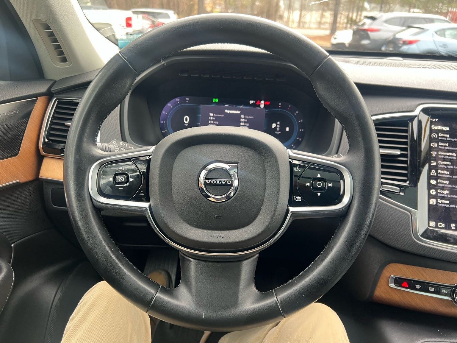 2023 Volvo XC90 B6 Plus 7-Seater