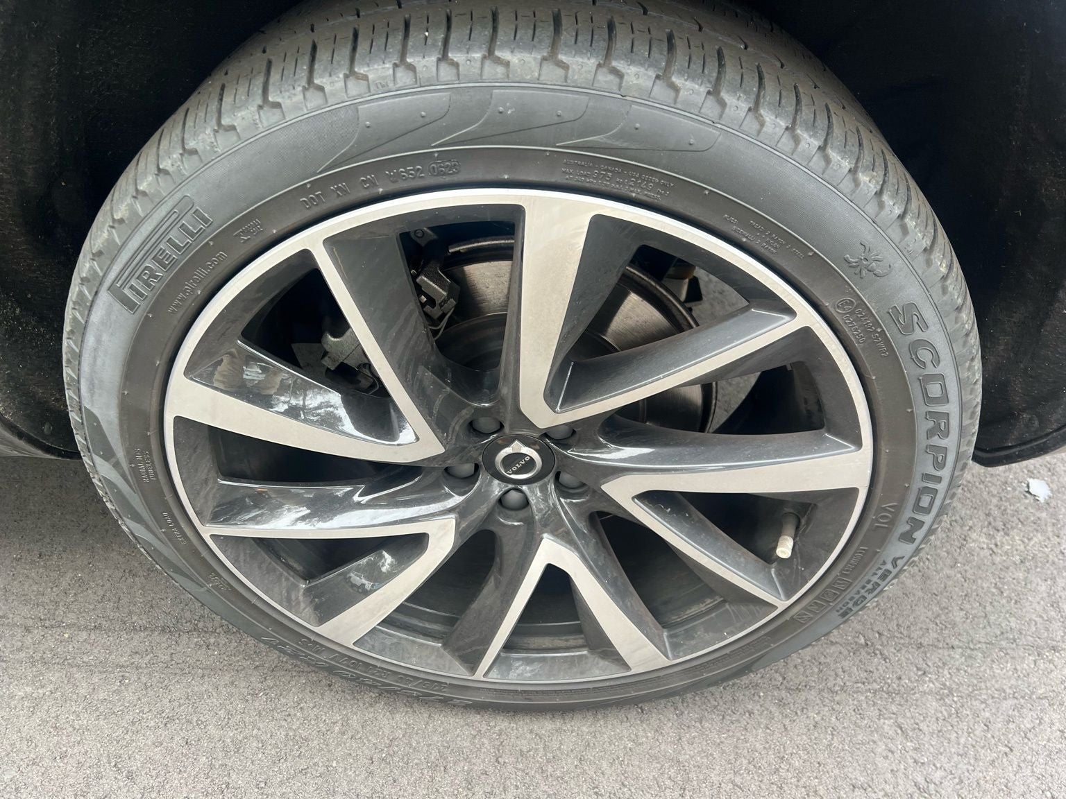 2023 Volvo XC90 B6 Plus 7-Seater