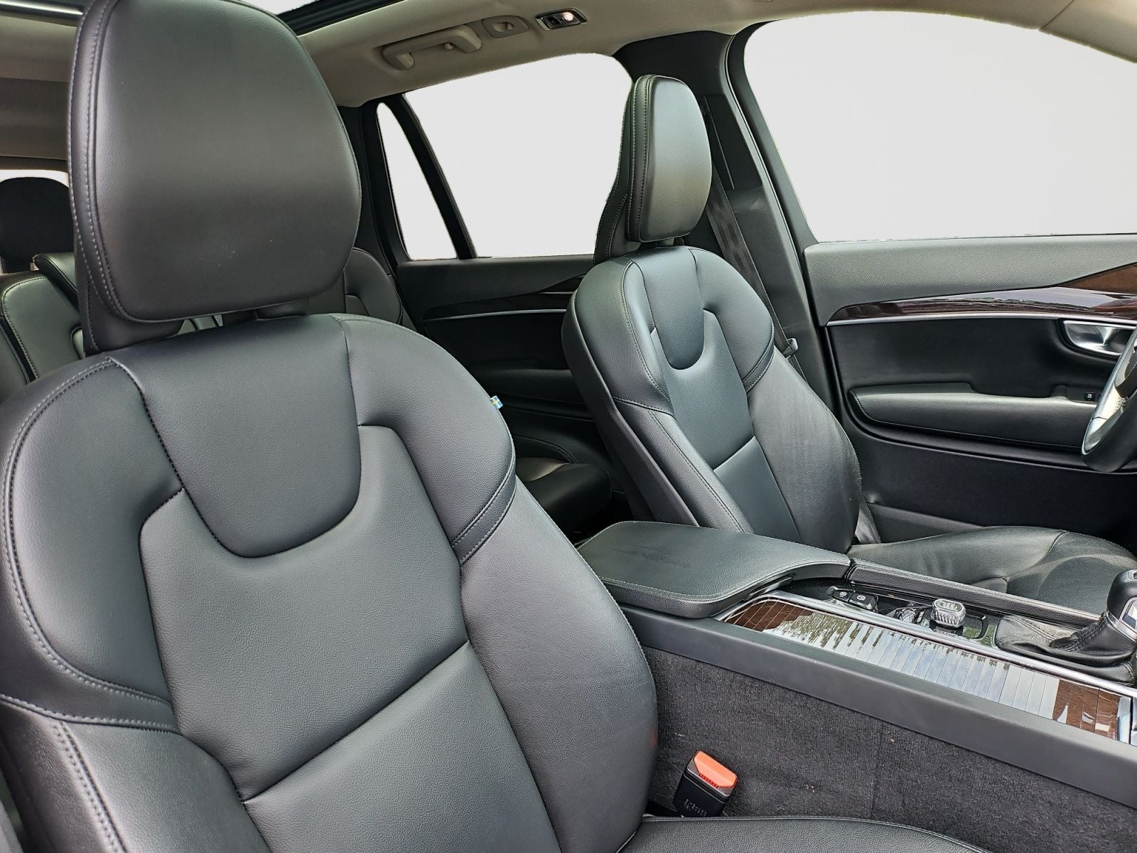 2019 Volvo XC90 T5 Momentum