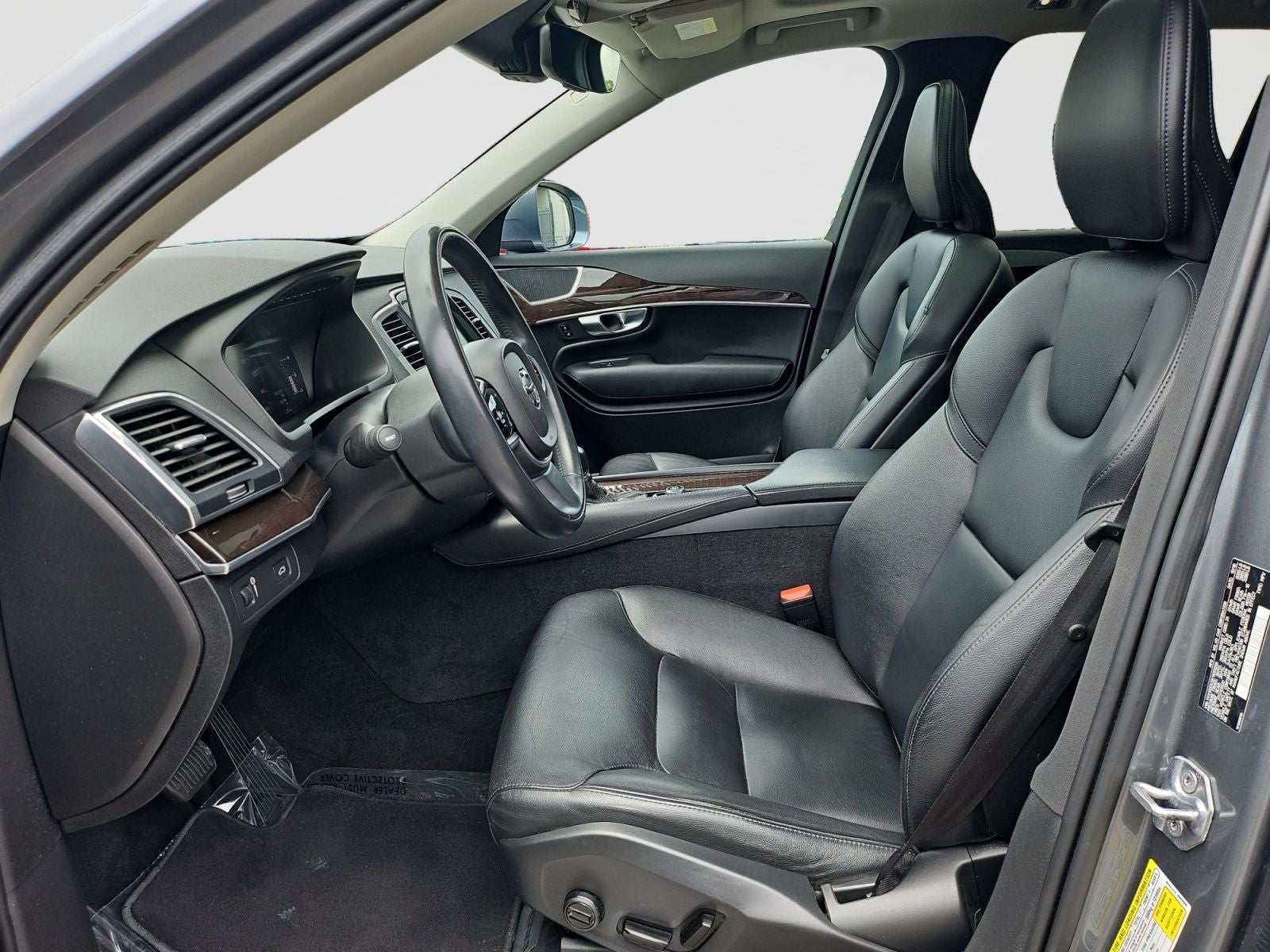 2019 Volvo XC90 T5 Momentum