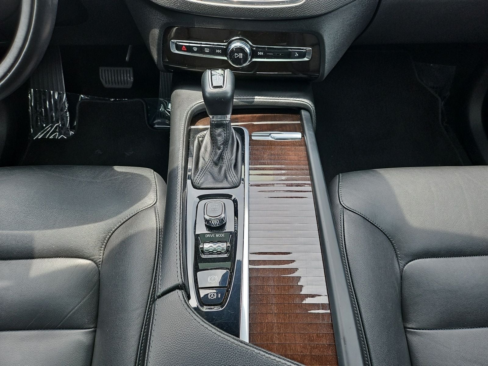 2019 Volvo XC90 T5 Momentum