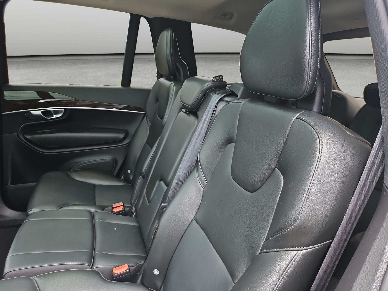2019 Volvo XC90 T5 Momentum