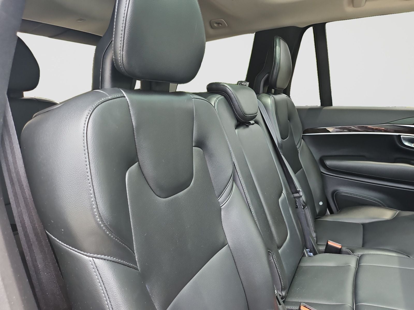 2019 Volvo XC90 T5 Momentum