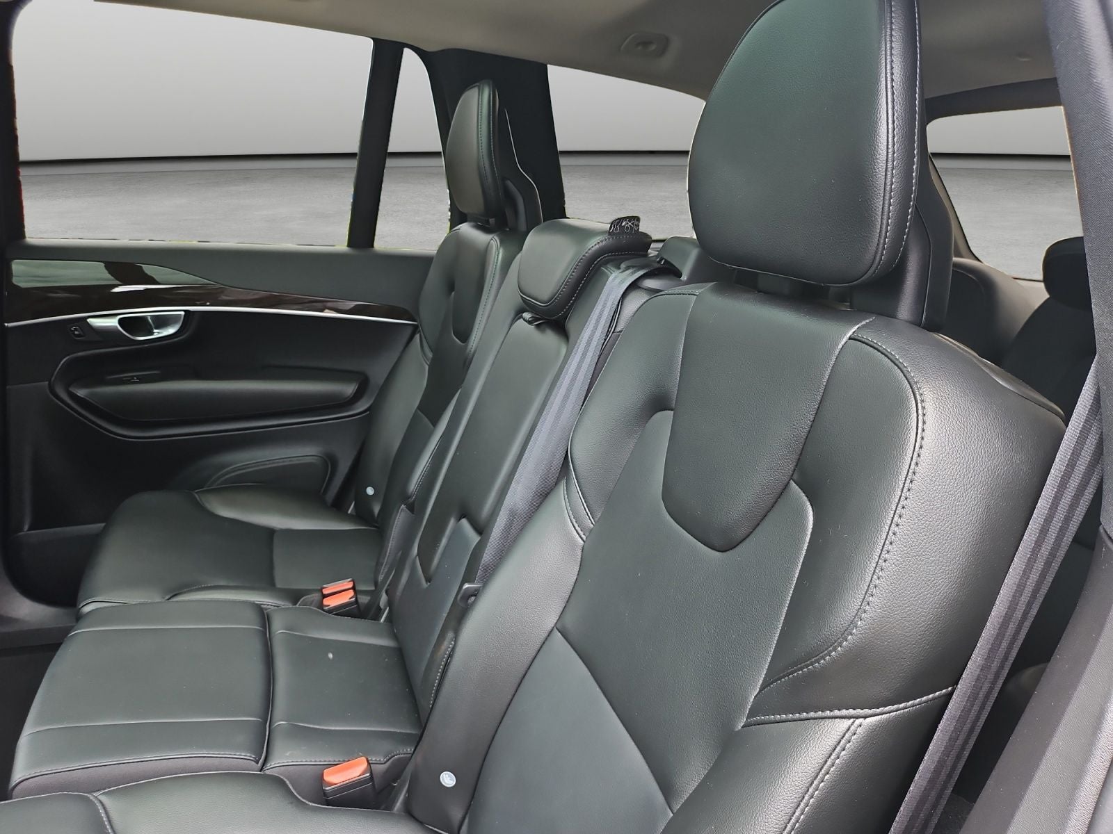 2019 Volvo XC90 T5 Momentum