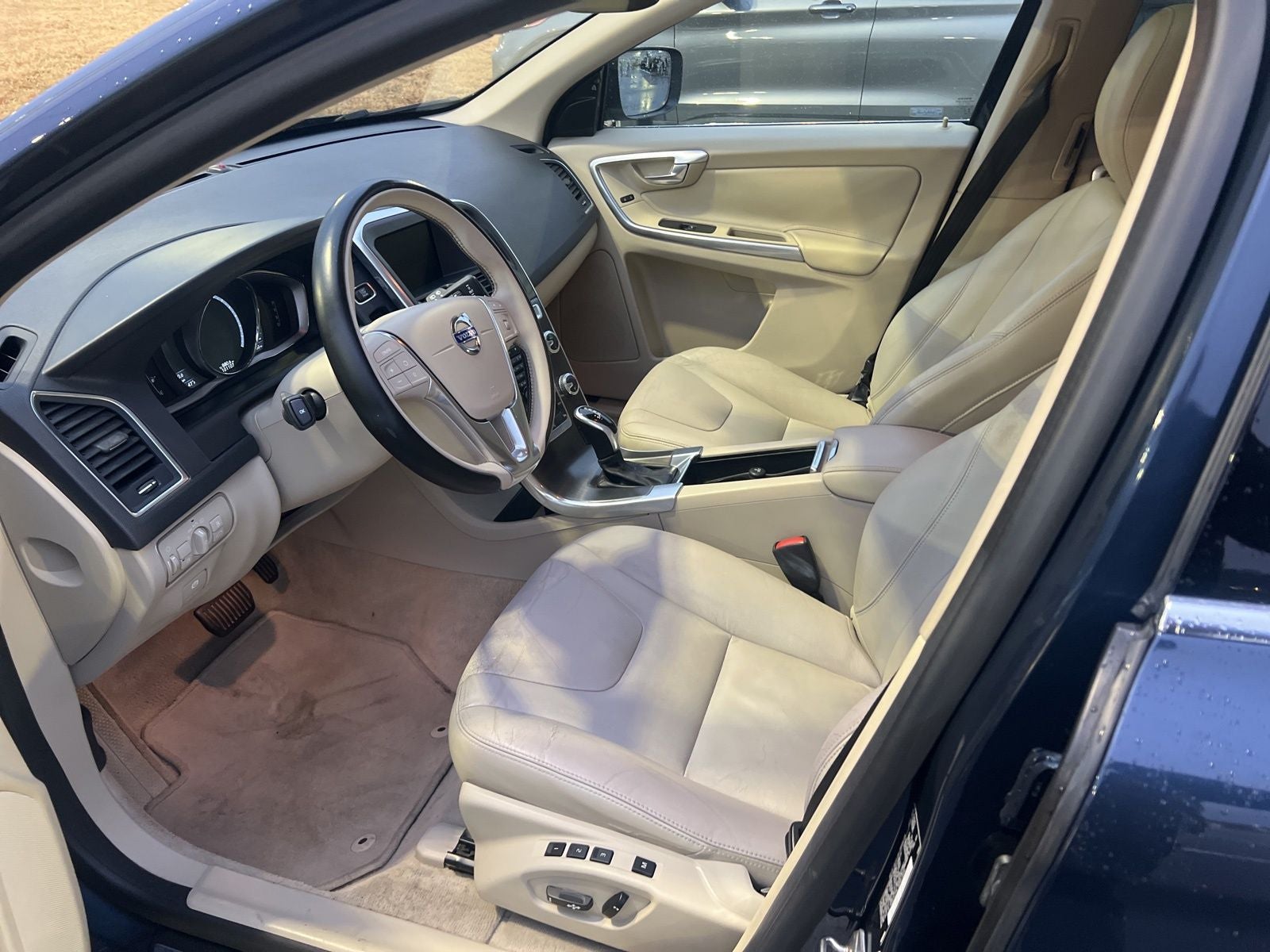 2015 Volvo XC60 T5 Premier