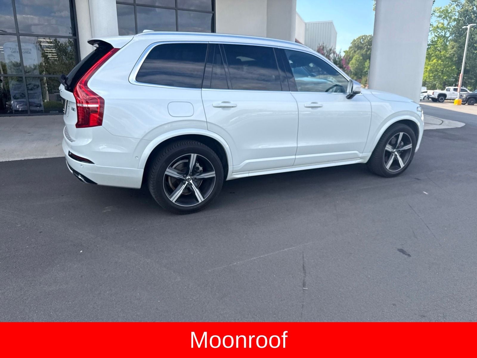 2019 Volvo XC90 T6 R-Design