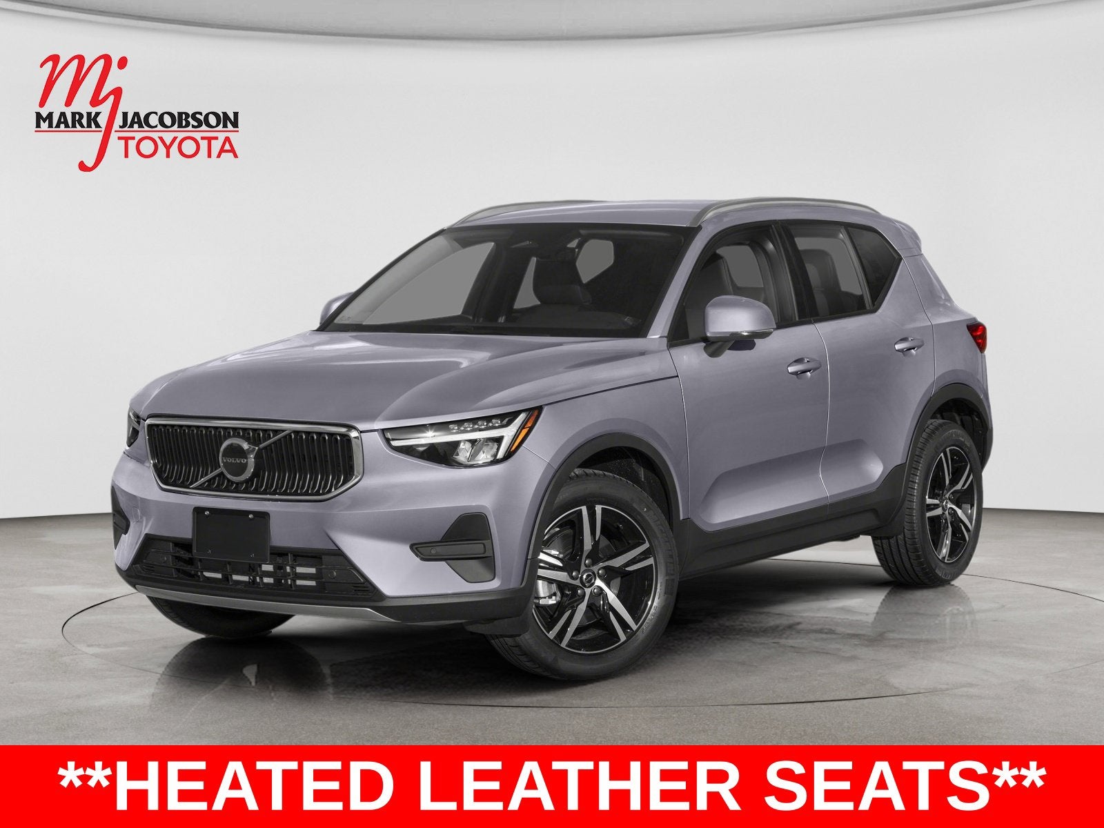 2023 Volvo XC40 B5 Plus Dark Theme