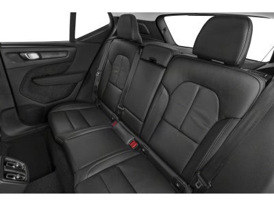 2023 Volvo XC40 B5 Plus Dark Theme