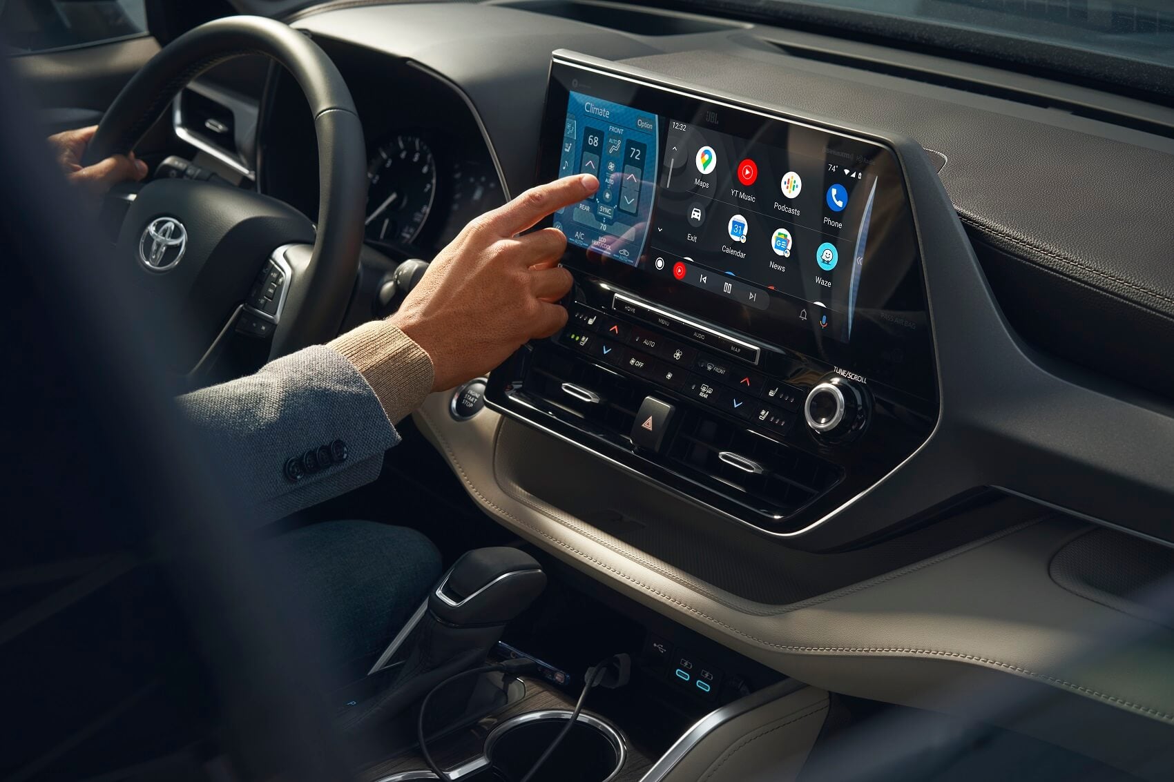 2022 Toyota Highlander Screen