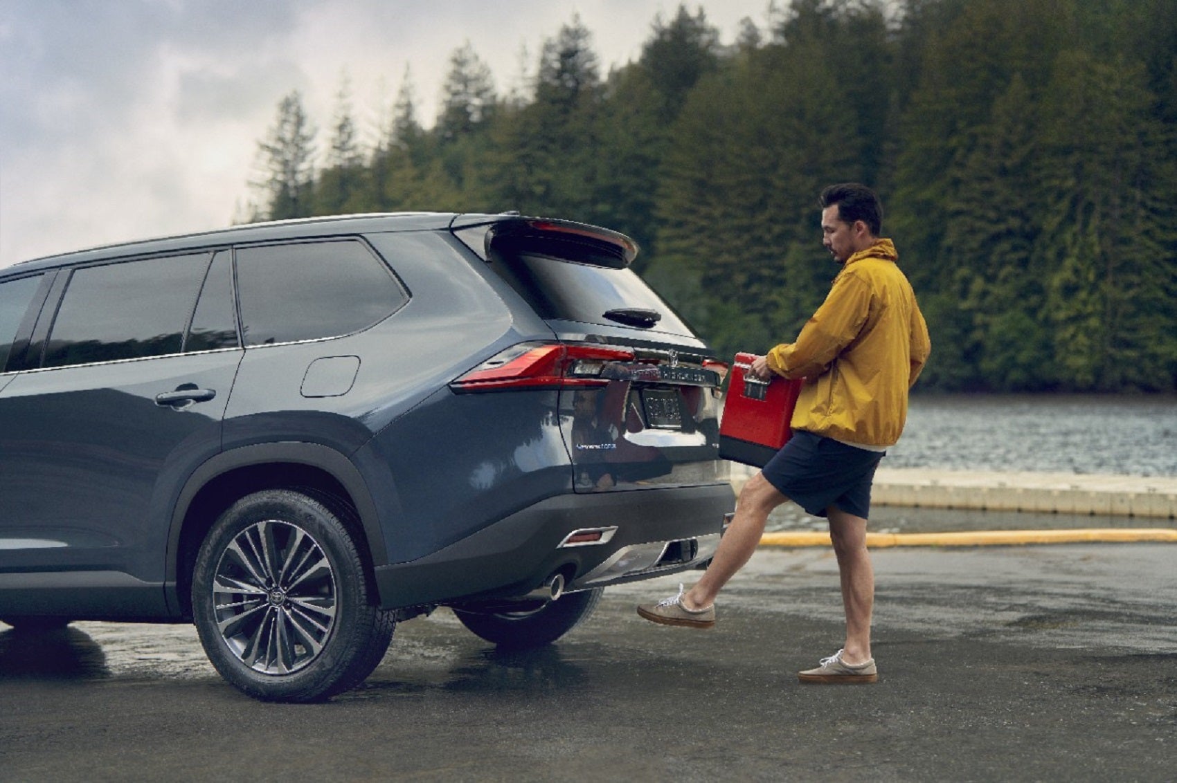 How Can I Get Behind the Wheel of the 2024 Grand Highlander?